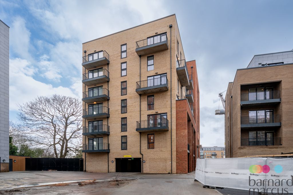 Property photo 2 of 12 Front