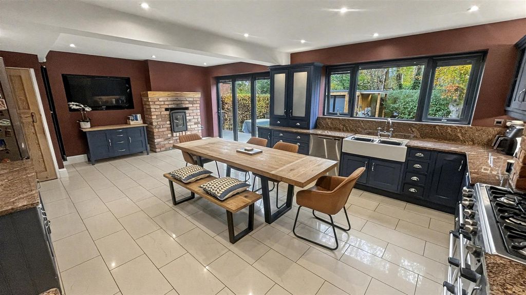 Property photo 2 of 35 Kitchen