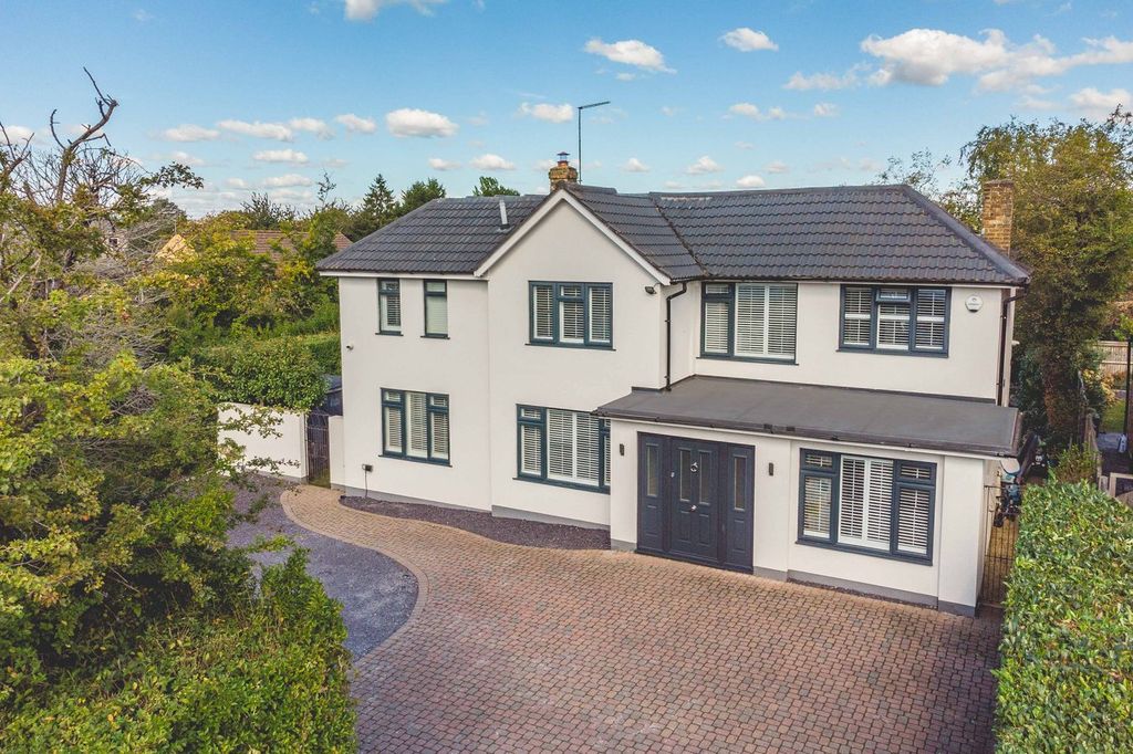 Property photo 1 of 37