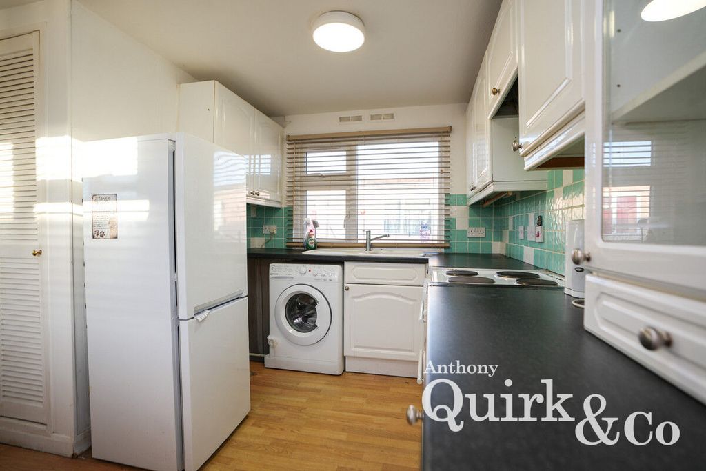 Property photo 3 of 8