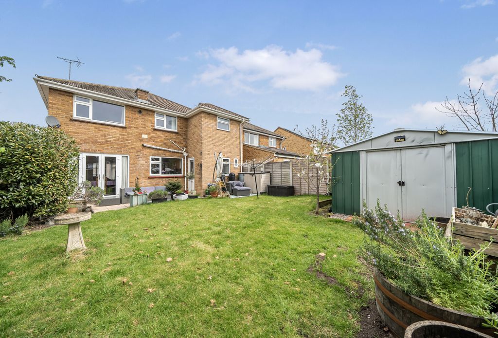 Property photo 2 of 13 1440293-17-69d7d1...