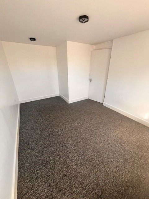 Property photo 3 of 3