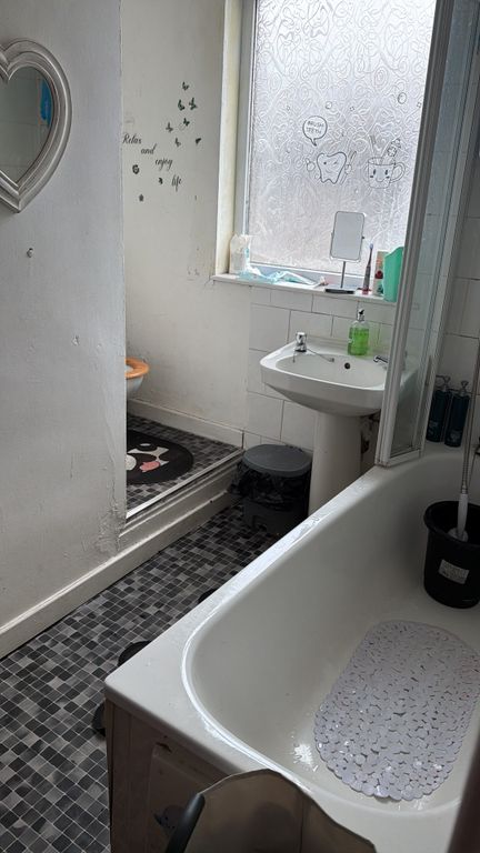 Property photo 2 of 3
