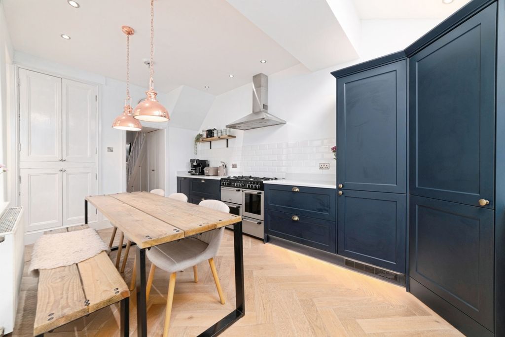 Property photo 2 of 21 Pbox-Img.Jpg