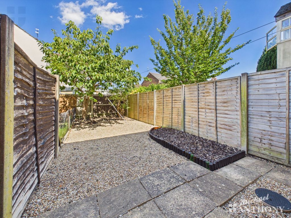 Property photo 3 of 14 Cam03852G0-Pr0742-Still007