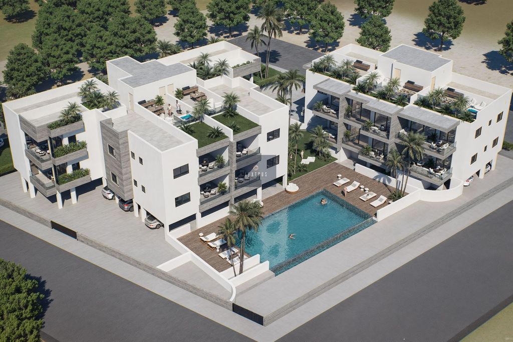 Property photo 3 of 21