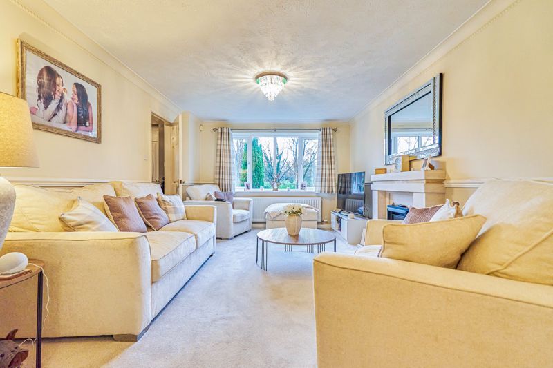 Property photo 3 of 37 Photo 49