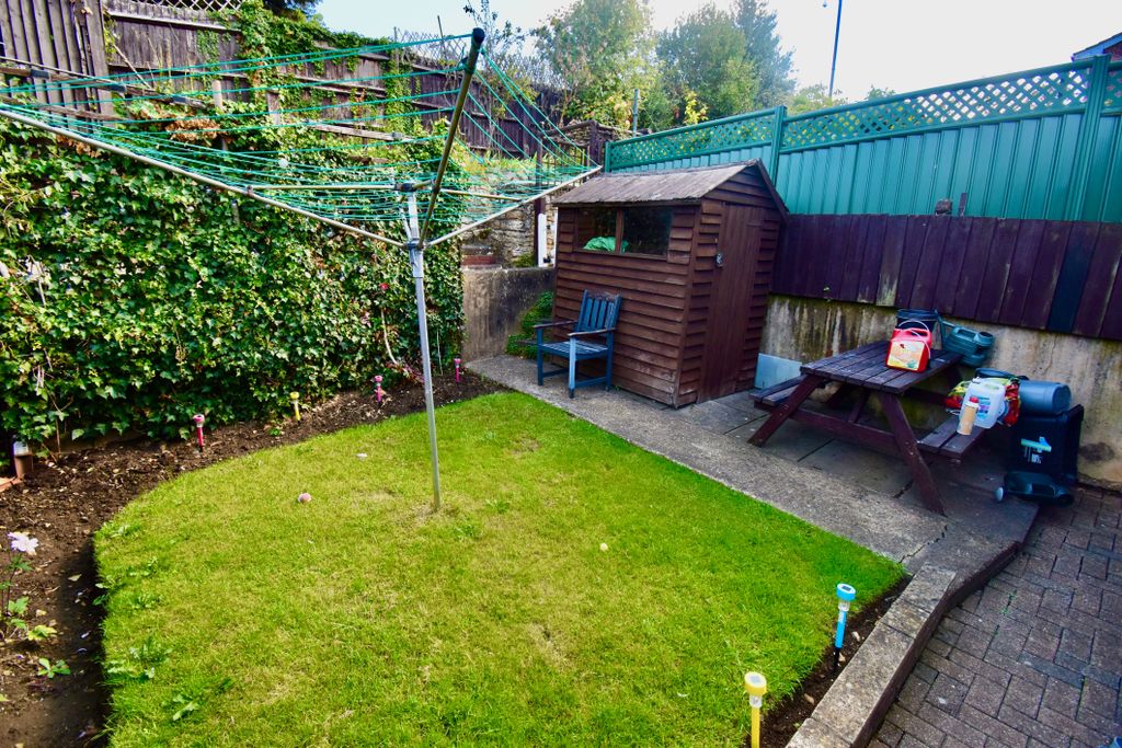 Property photo 2 of 5