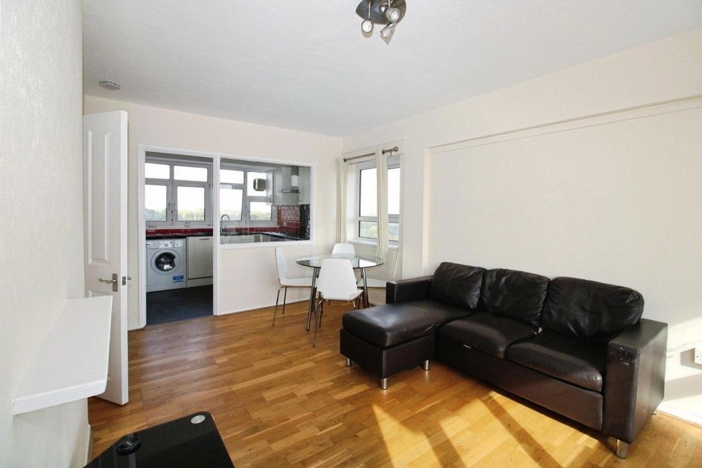 Property photo 2 of 9 Reception Room
