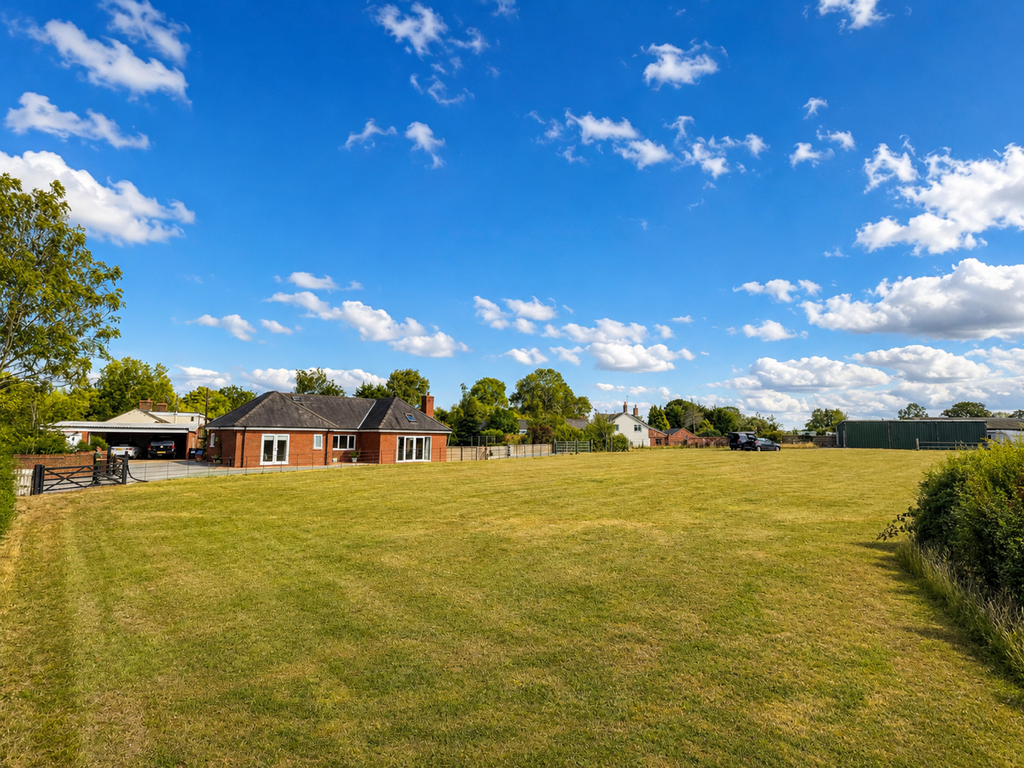 Property photo 1 of 34