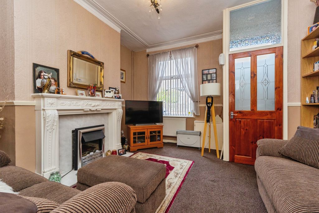 Property photo 3 of 15