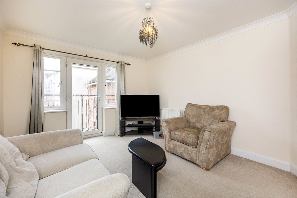 Property photo 3 of 11 Picture No. 10