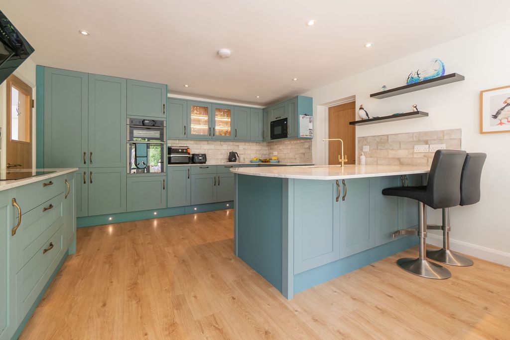 Property photo 2 of 43 Kitchen