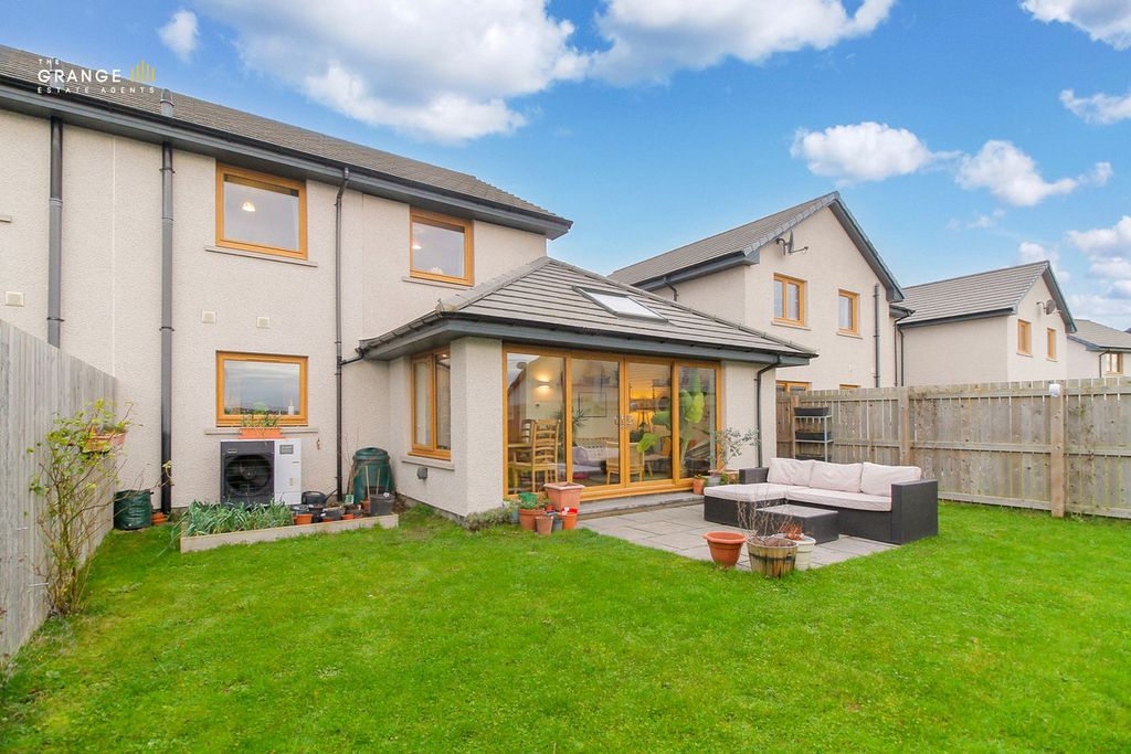 Property photo 3 of 30