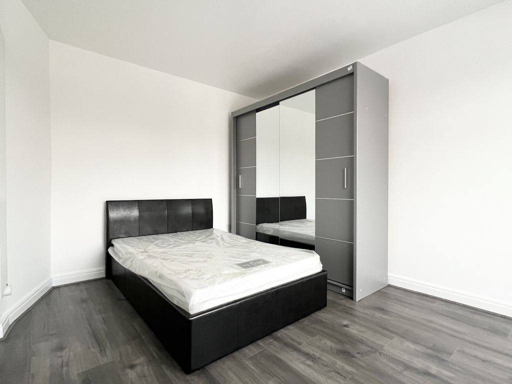 Property photo 1 of 4