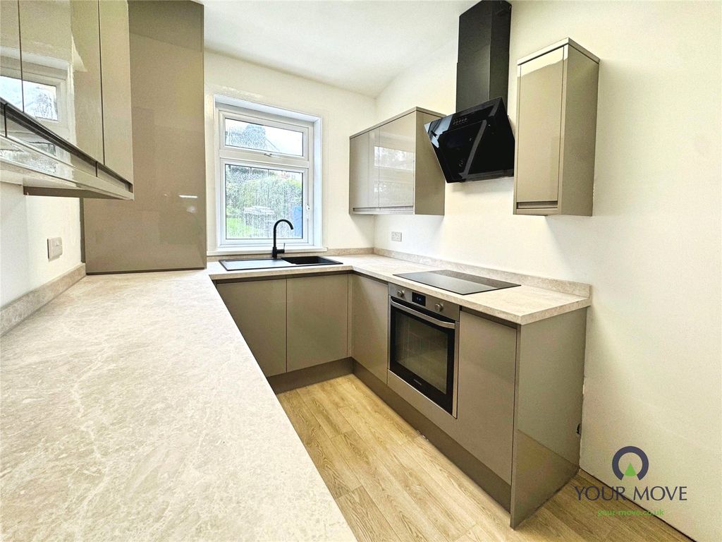 Property photo 3 of 23 Picture No. 08