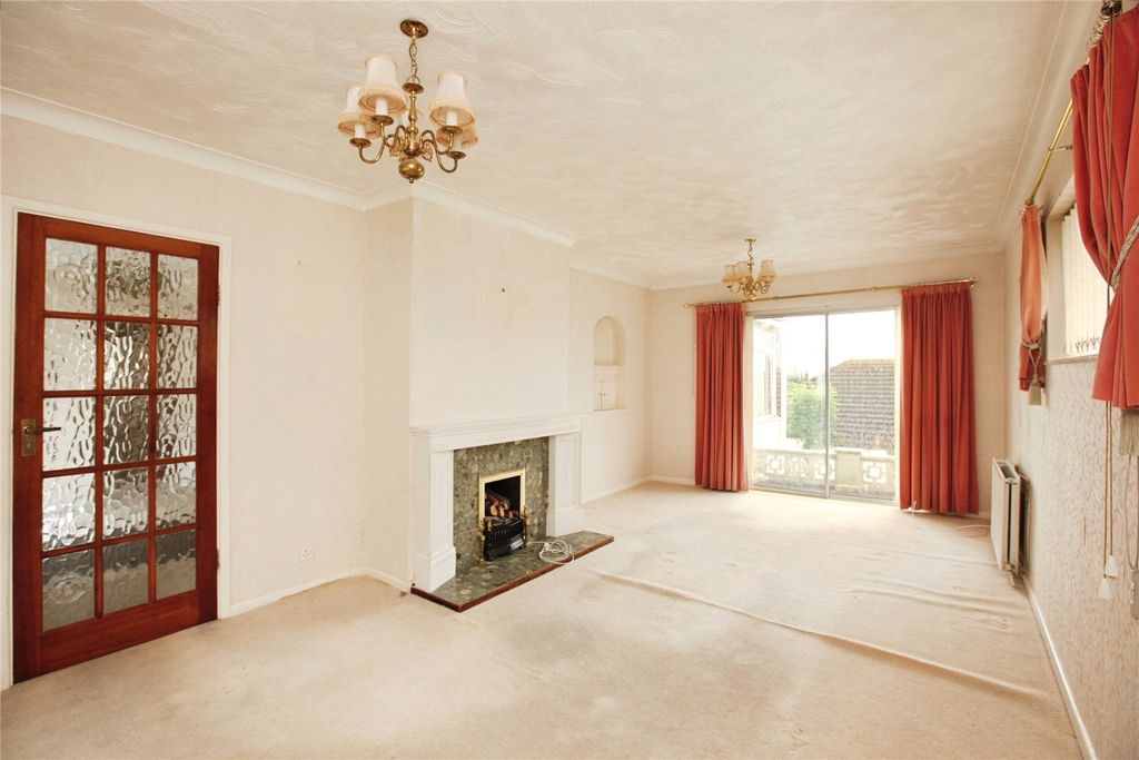 Property photo 2 of 17 Picture No. 20