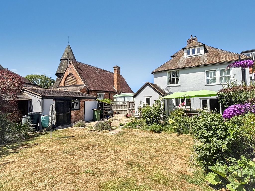 Property photo 1 of 33