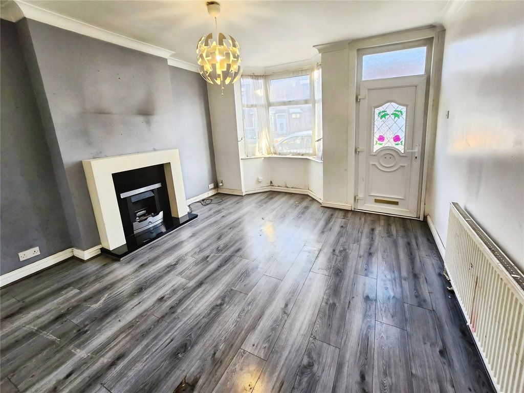 Property photo 2 of 9 Lounge