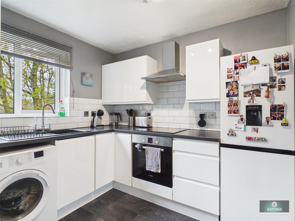 Property photo 2 of 6 Cam02067G0-Pr0247-Still003.Jpg