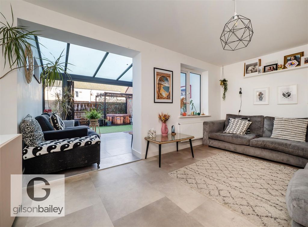 Property photo 2 of 35 10Greylagclose-28.Jpg