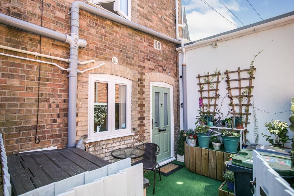 Property photo 1 of 10 Image