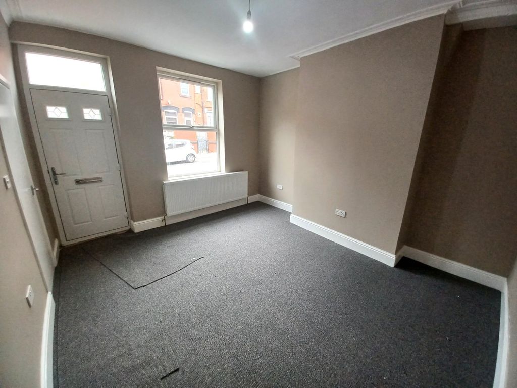 Property photo 3 of 14 Picture No. 05