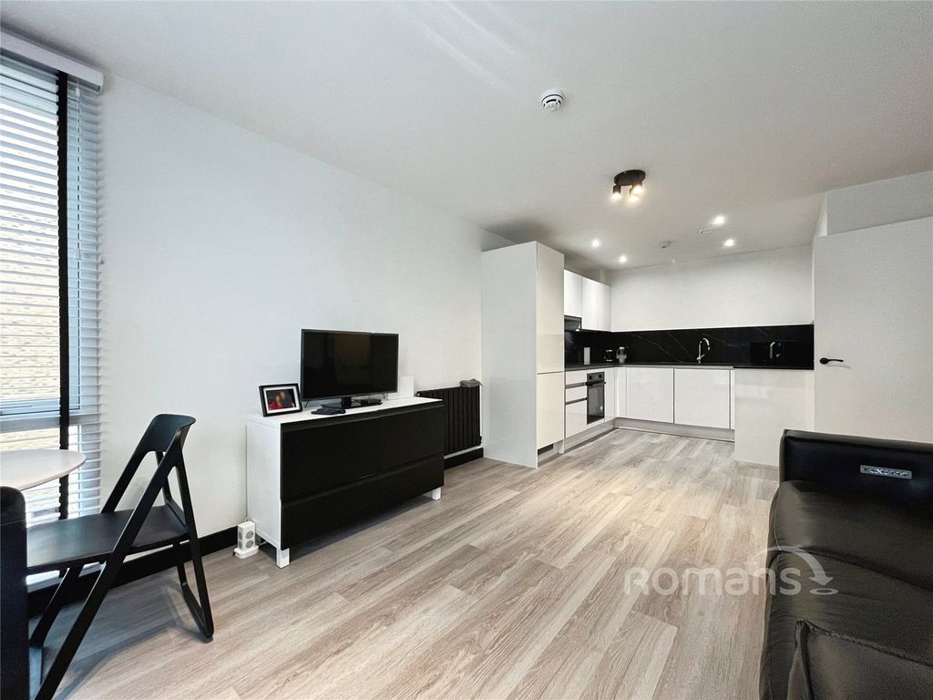 Property photo 3 of 10 Picture No. 08