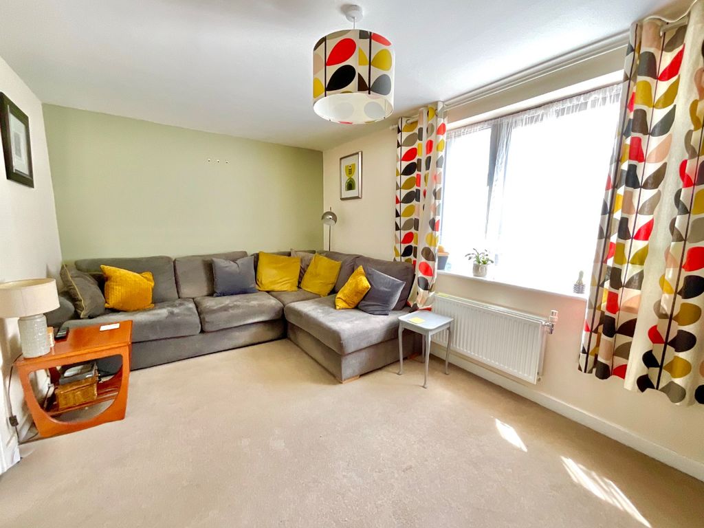 Property photo 2 of 30 3938084