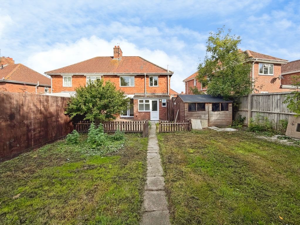 Property photo 2 of 18
