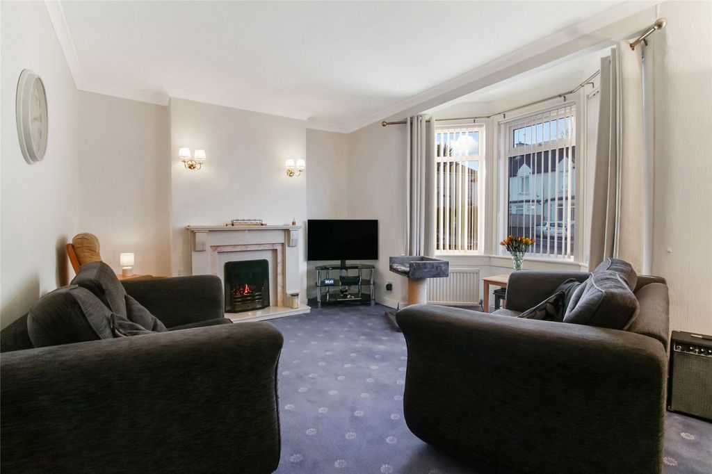 Property photo 3 of 13 3