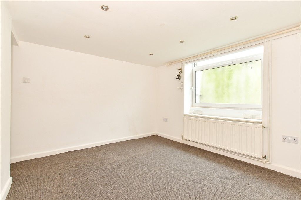 Property photo 3 of 15 Dining Area