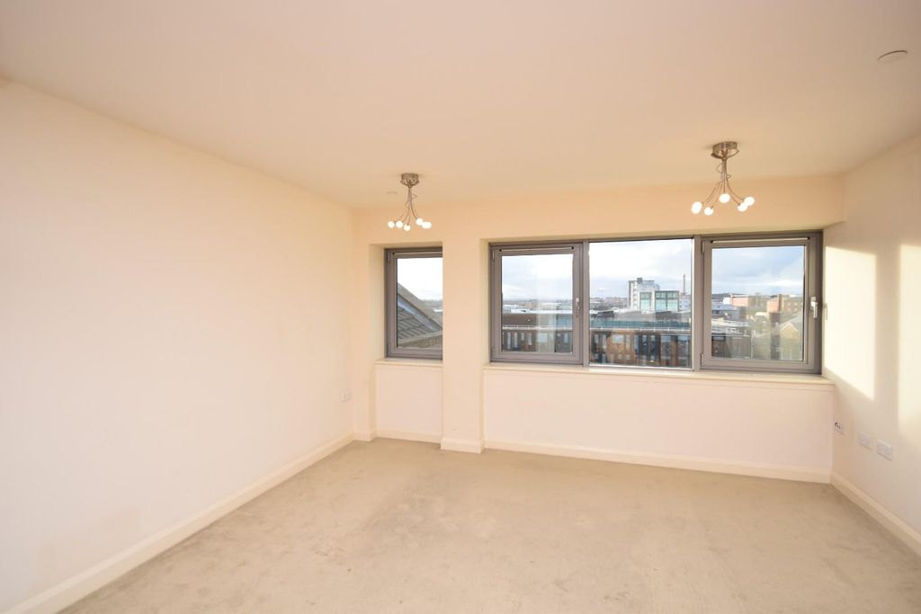 Property photo 3 of 7