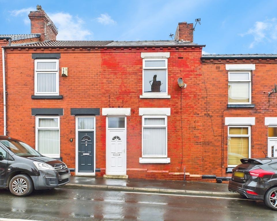 Property photo 1 of 18