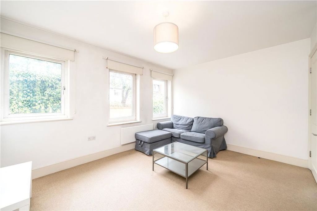 Property photo 3 of 11