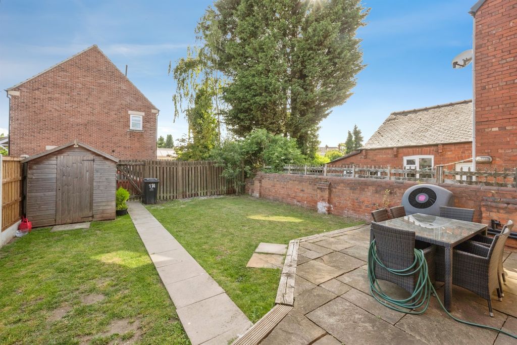 Property photo 2 of 13