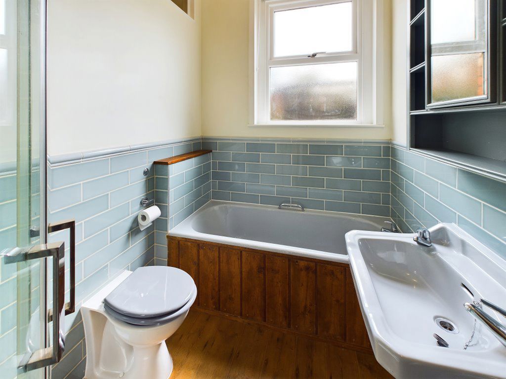 Property photo 3 of 7