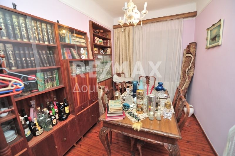 Property photo 3 of 23