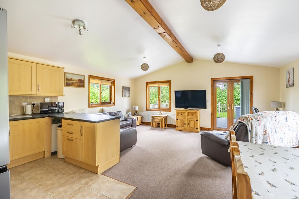 Property photo 3 of 19 Living Room