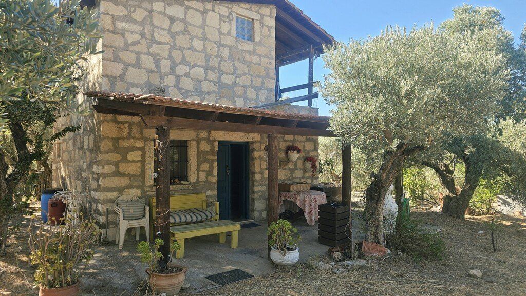 Property photo 1 of 24 For Sale Detached House 49 m² In Crete