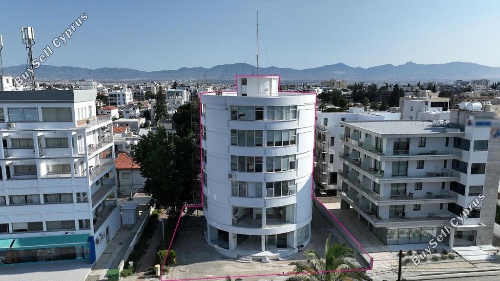 Property photo 1 of 6