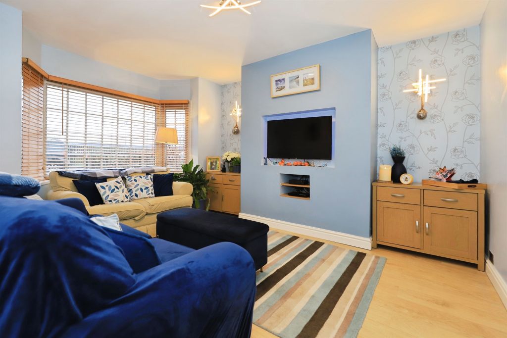 Property photo 2 of 22