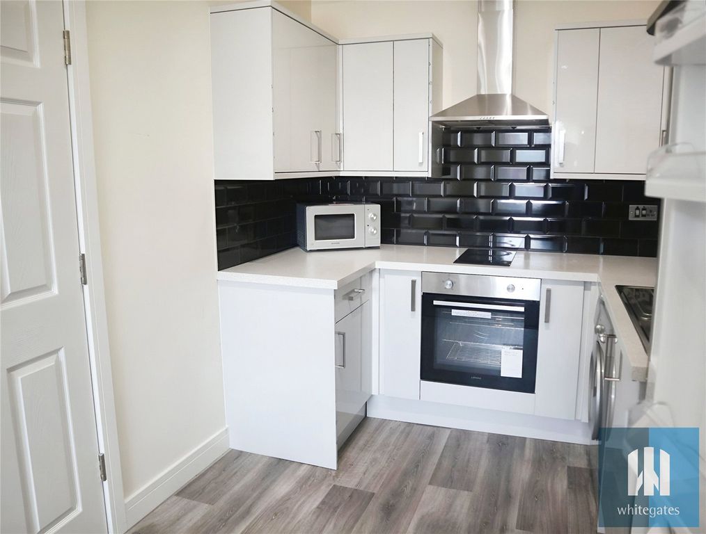 Property photo 2 of 11 Picture No. 28