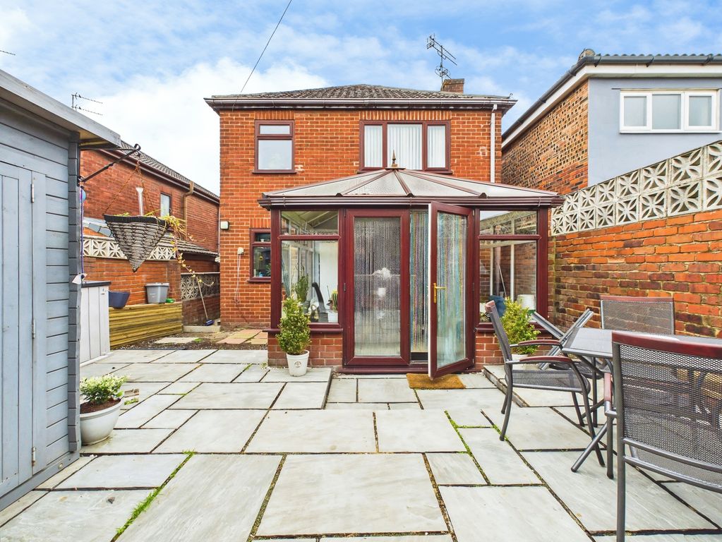 Property photo 2 of 26