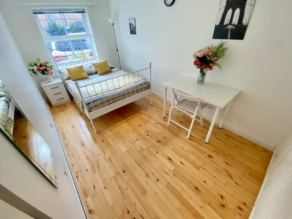 Property photo 2 of 4