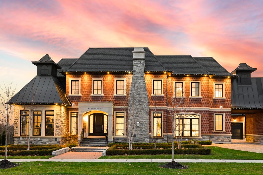 Property photo 2 of 39