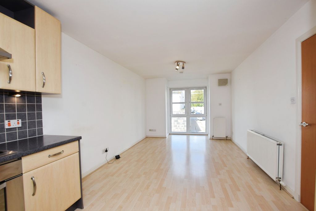 Property photo 1 of 14 Living Area