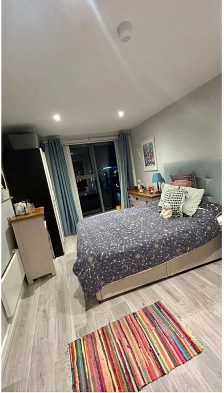 Property photo 2 of 4 Bedroom 