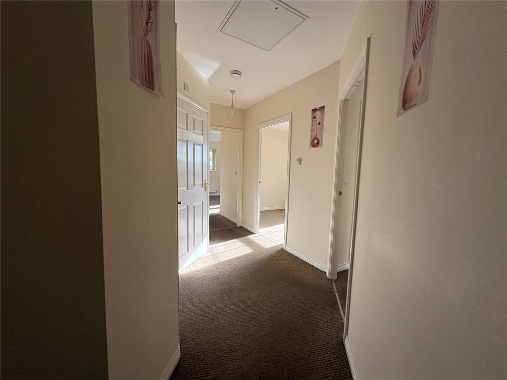 Property photo 2 of 14 Picture No. 15