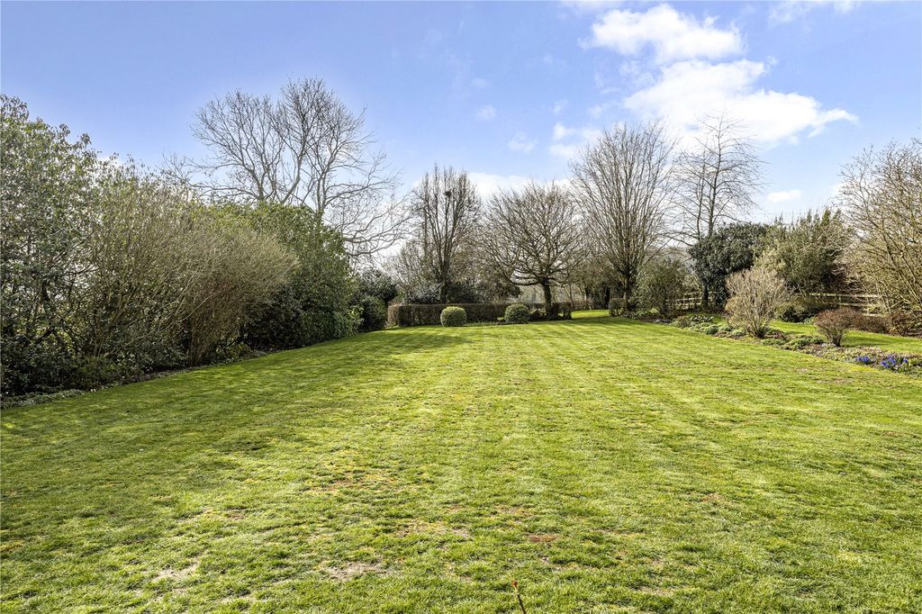 Property photo 2 of 17 Picture No. 37